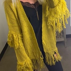 L Love size medium sweater